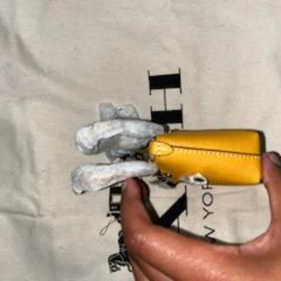 NWT Coach Mini Gallery Tote Bag Charm - Picture 4 of 7